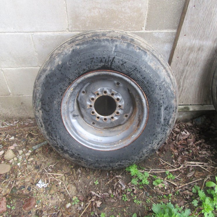 #9587 • 11L15 Spare Tire