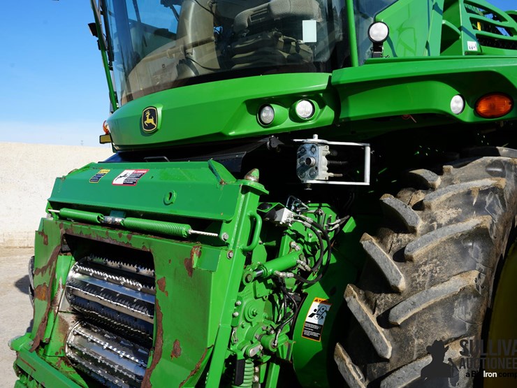 2020-john-deere-9900-image-18