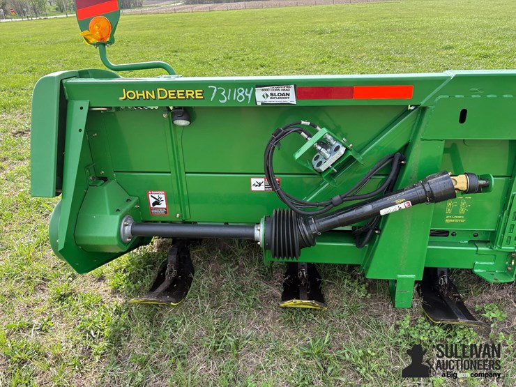 2009-john-deere-608c-image-12