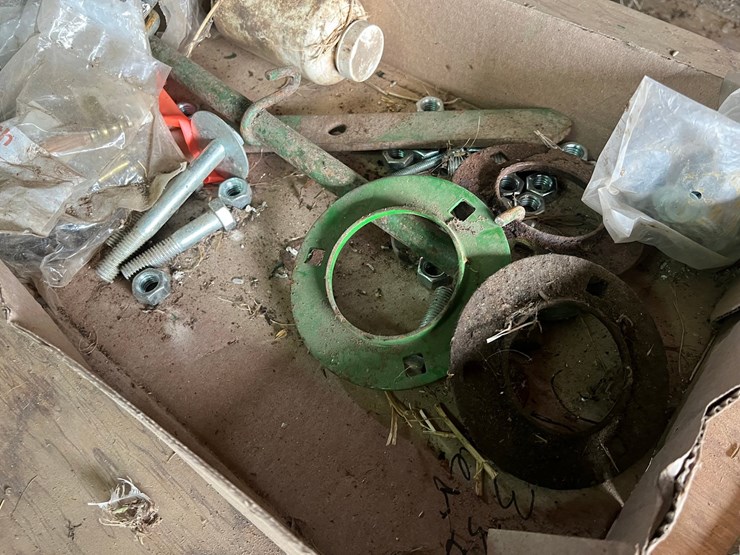 #9645-•-misc.-john-deere-parts-image-10