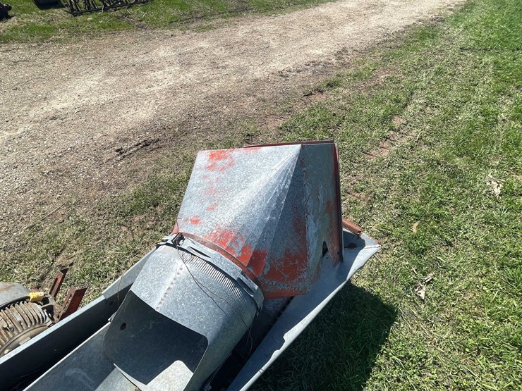 #6090-•-little-giant-bale-elevator-(omro,-wi)-image-13