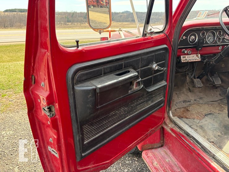 ford-f600-image-13