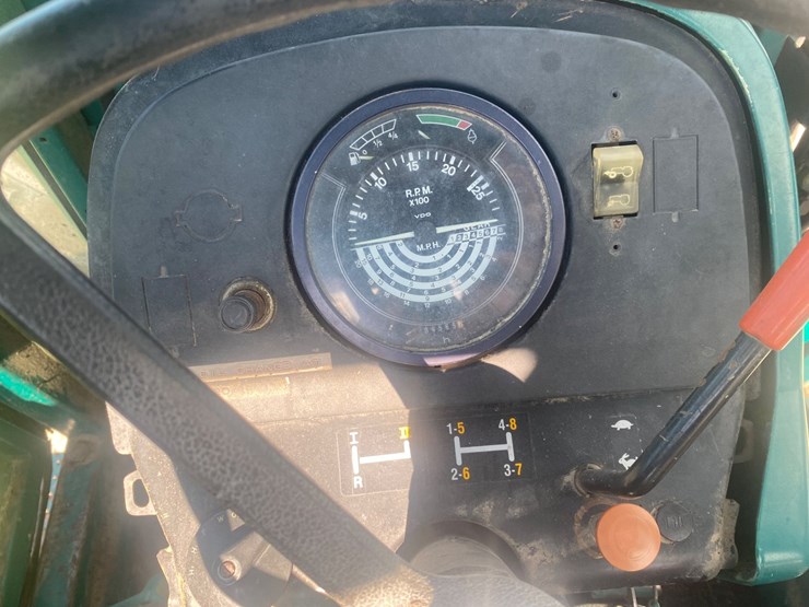 john-deere-2040-image-9