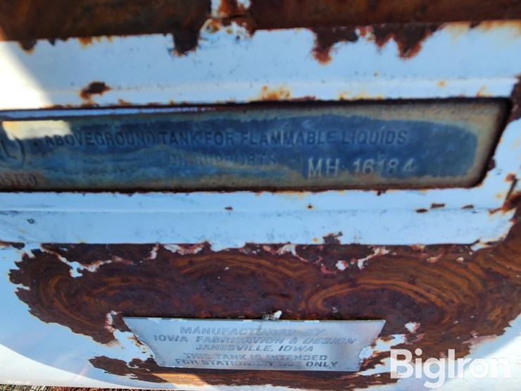 1000-gal-fuel-tank-&-pump-image-15