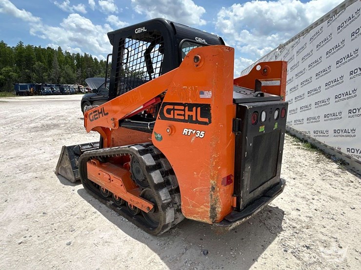 2022-gehl-rt135-image-4