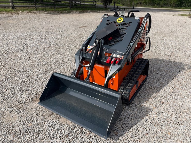 #212-•-unused-2026-ats-t460-mini-skid-steer-loader-image-4