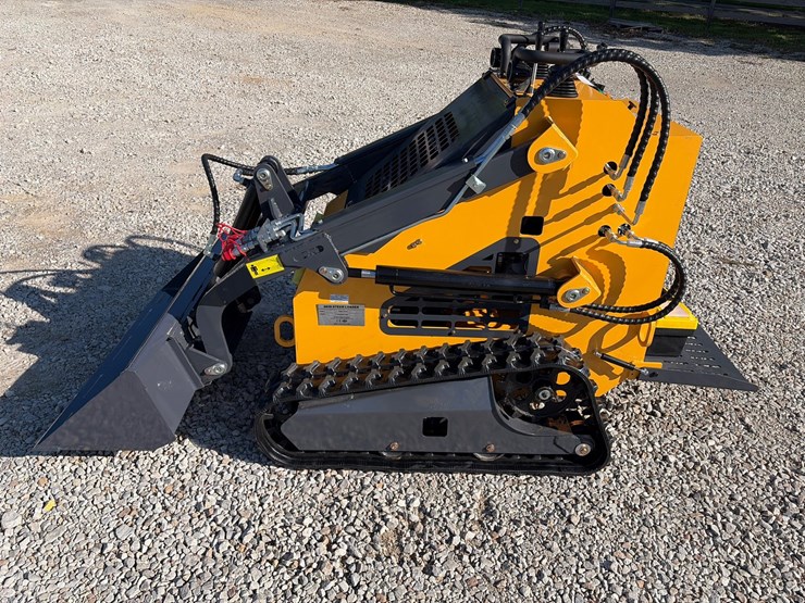 #206-•-unused-2026-zjg-zj-380-mini-skid-steer-loader-image-3