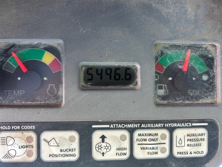 bobcat-s220-image-22