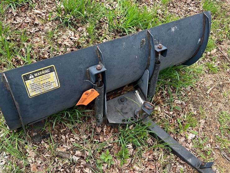 #9597-•-42"-spring-mounted-snow-blade-image-3
