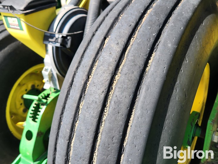 2004-john-deere-1790-ccs-image-15