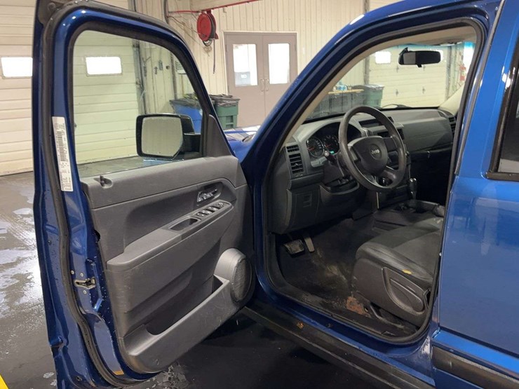 2009-jeep-liberty-image-10