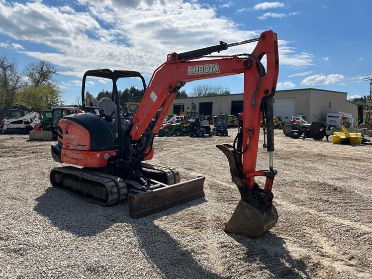 2018-kubota-kx040-4-image-6