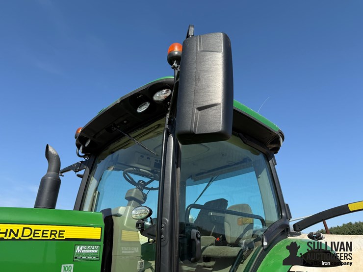 2018-john-deere-8295r-image-17