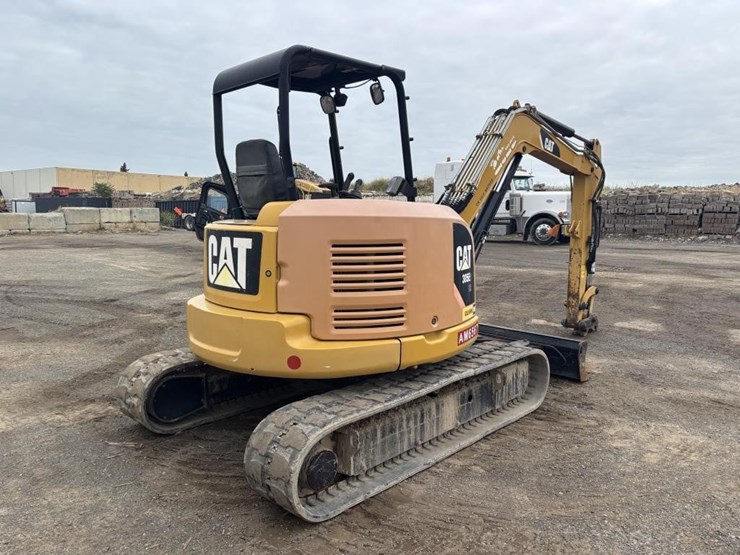 2015-caterpillar-305e2-cr-image-3