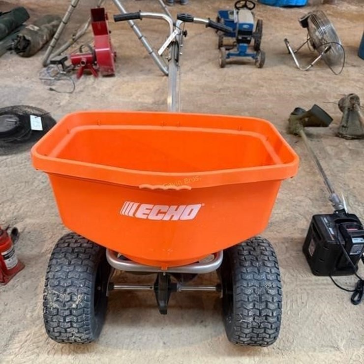 Echo RB-100S Spreader
