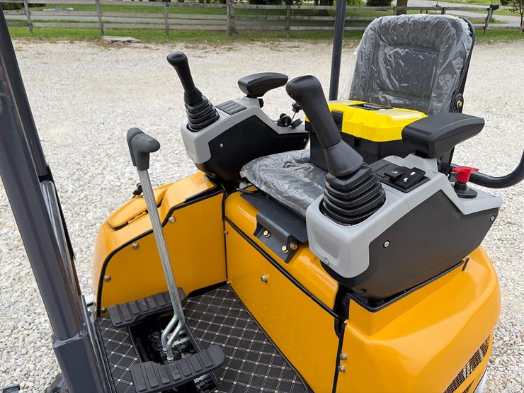 #150-•-unused-2026-sdlanch-me20-diesel-mini-excavator-image-6