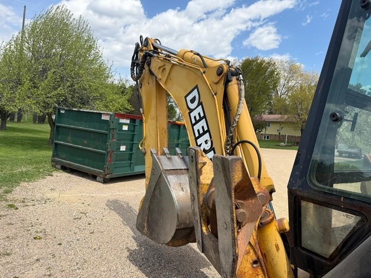 deere-410e-image-8