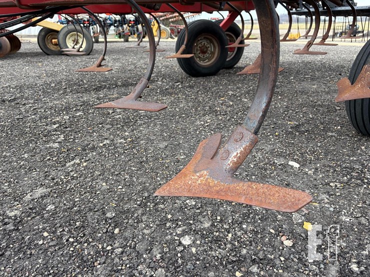 case-ih-4300-image-8