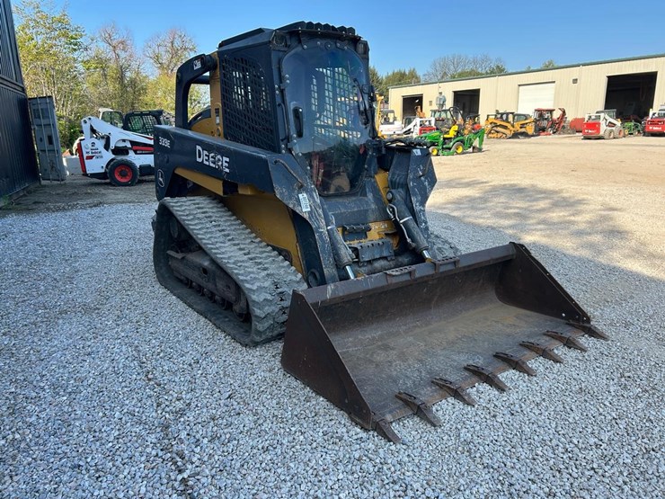 deere-333e-image-6