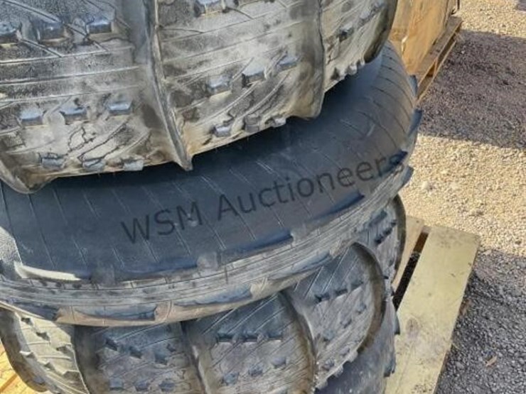 32in-sand-paddle-tires-&-15in-wheels-image-3