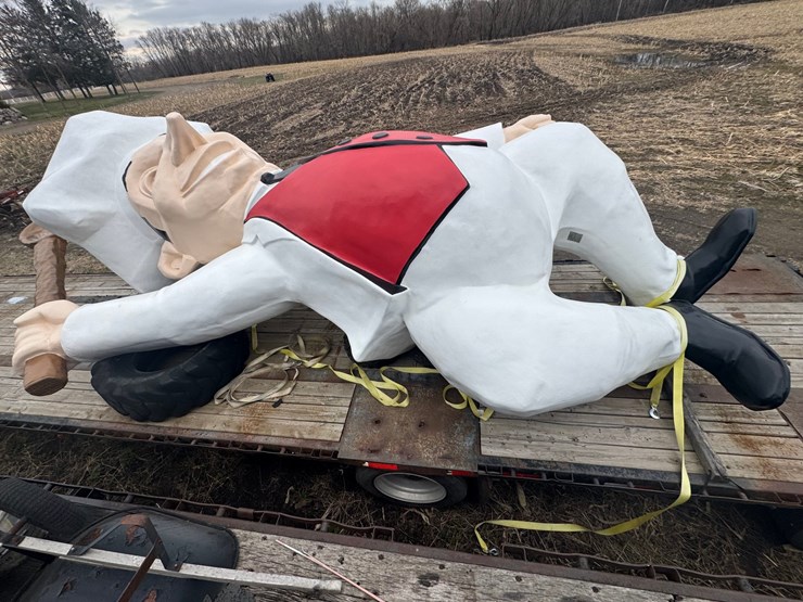 #9000-•-happy-chef-statue-(elk-river,-mn)-image-1