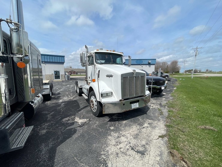 1997-kenworth-t800-image-3