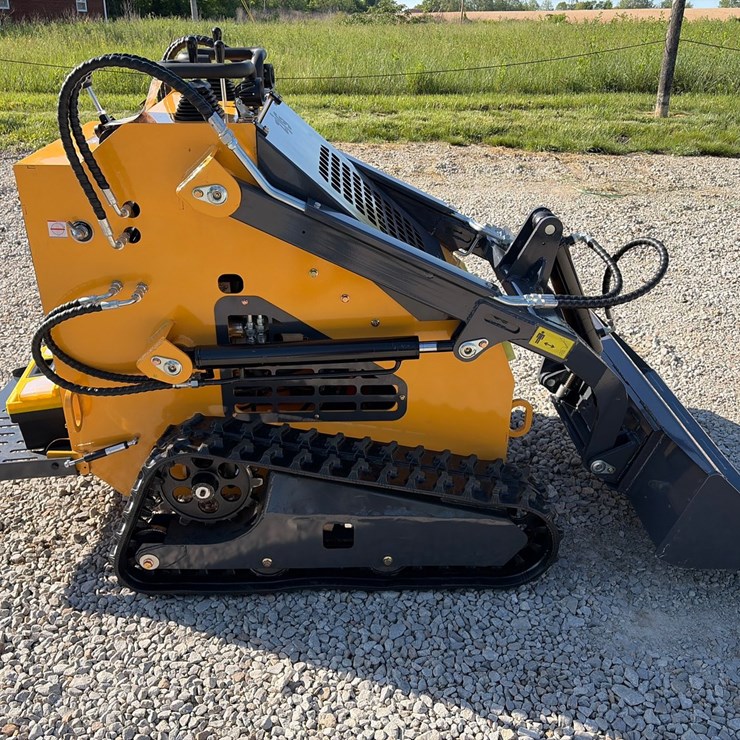 #206 • Unused 2026 ZJG ZJ-380 Mini Skid Steer Loader