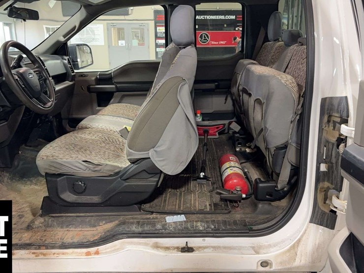 2020-ford-8-ft-image-11