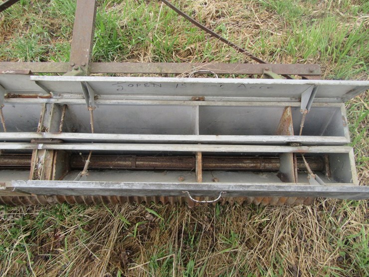 #9564-•-brillion-cultipacker-seeder-image-11