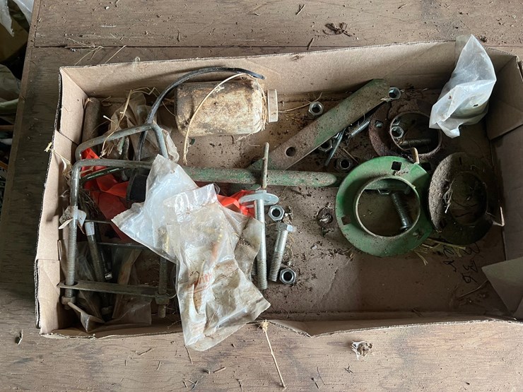 #9645-•-misc.-john-deere-parts-image-2