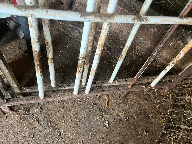 #9625-•-creep-feed-pannels-image-2