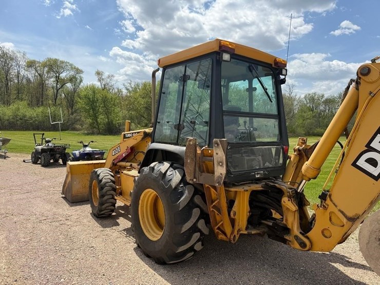 deere-410e-image-12