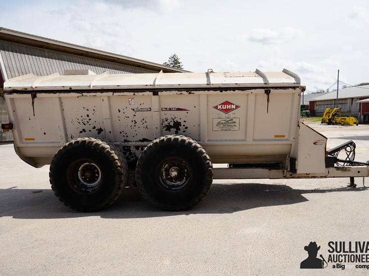 kuhn-knight-slc141t-pull-type-manure-spreader-image-4
