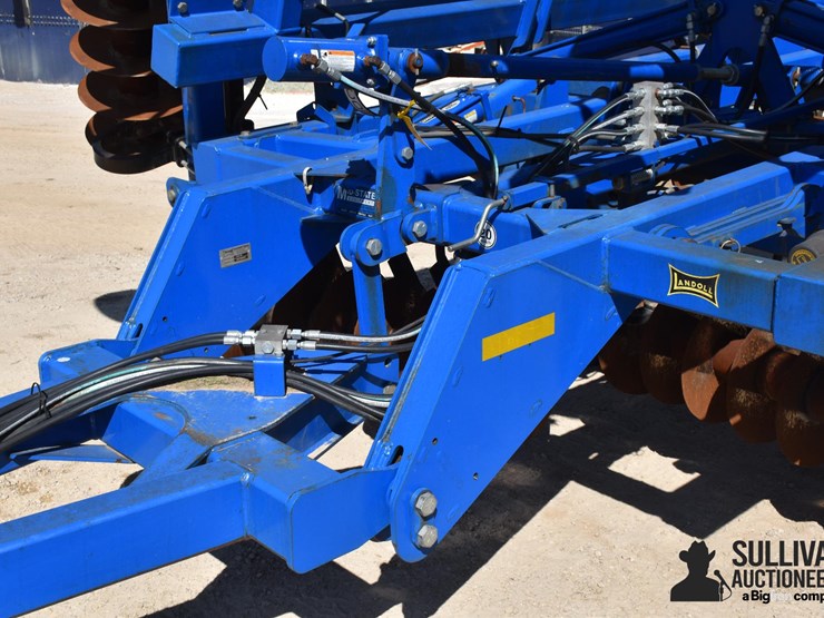 2013-landoll-7431-26-image-11
