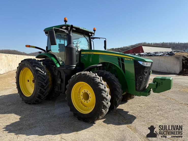 2018-john-deere-8295r-image-3