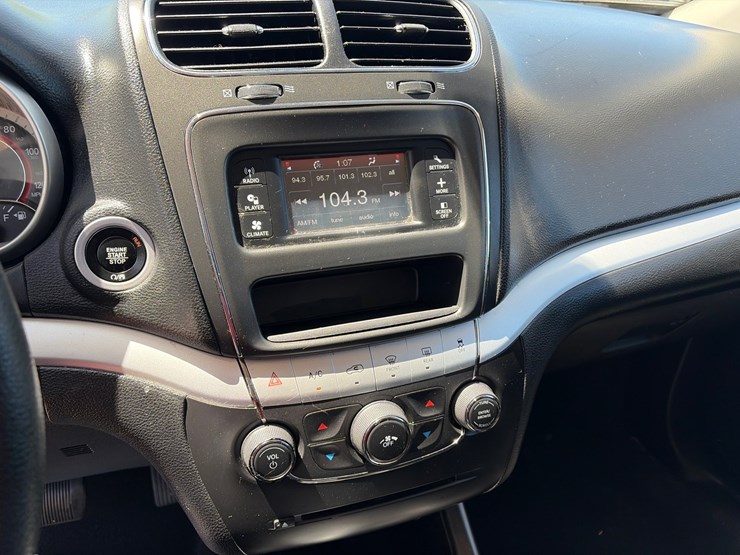 2018-dodge-journey-image-9