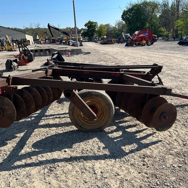 MASSEY-FERGUSON MF52