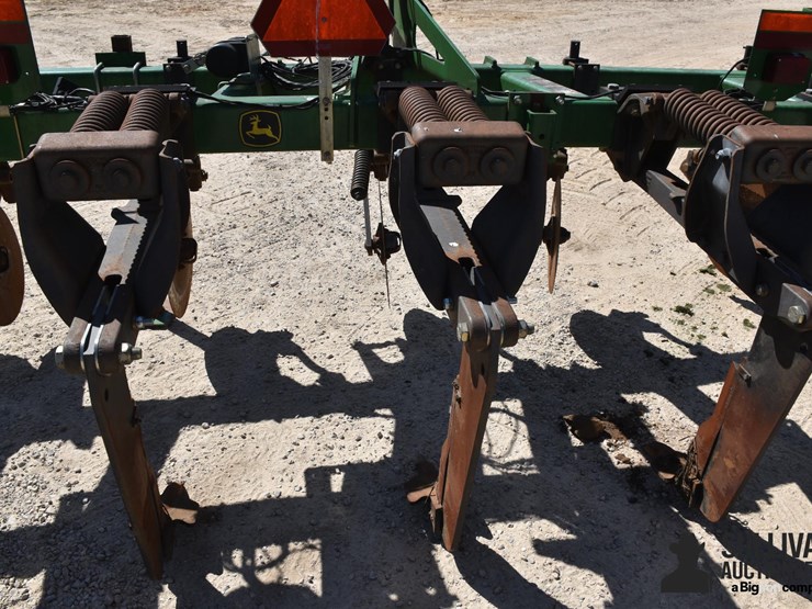 2011-john-deere-2100-image-20