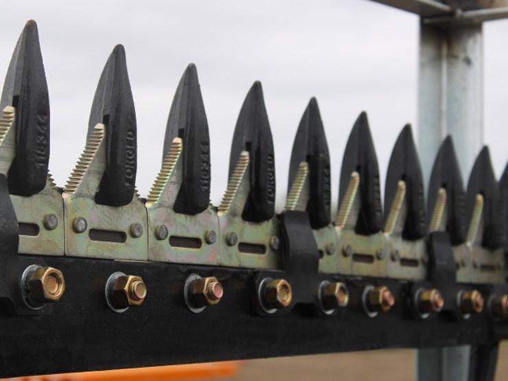 #8046-•-skid-steer-sickle-bar-mower-image-2