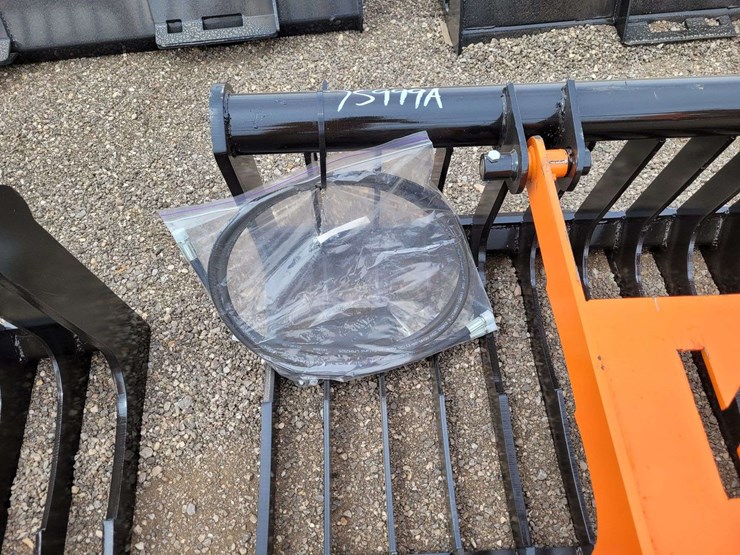 76-in.-single-cylinder-skeleton-grapple-bucket-v3-image-4