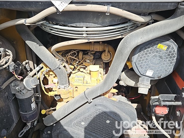 caterpillar-255-image-23