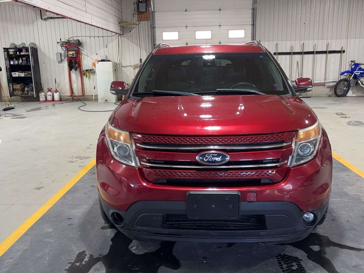 2015-ford-explorer-limited-image-8
