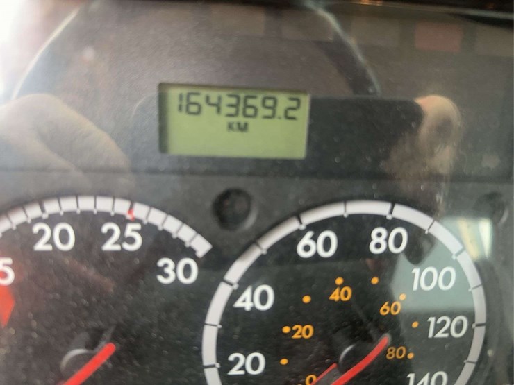 2015-freightliner-114sd-image-29