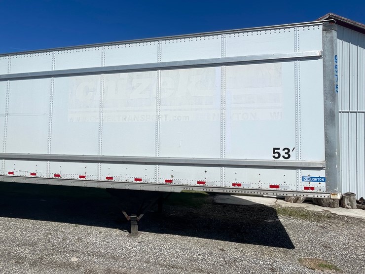 #320-•-2009-stoughton-semi-trailer-(has-wi-title)-(denmark,-wi)-image-4