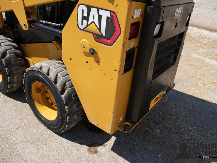 2023-caterpillar-226d3-image-17