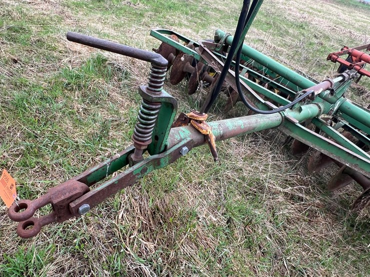john-deere-12-image-6