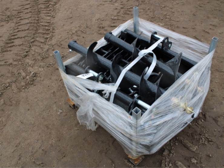 #8054-•-excavator-attachments-image-3