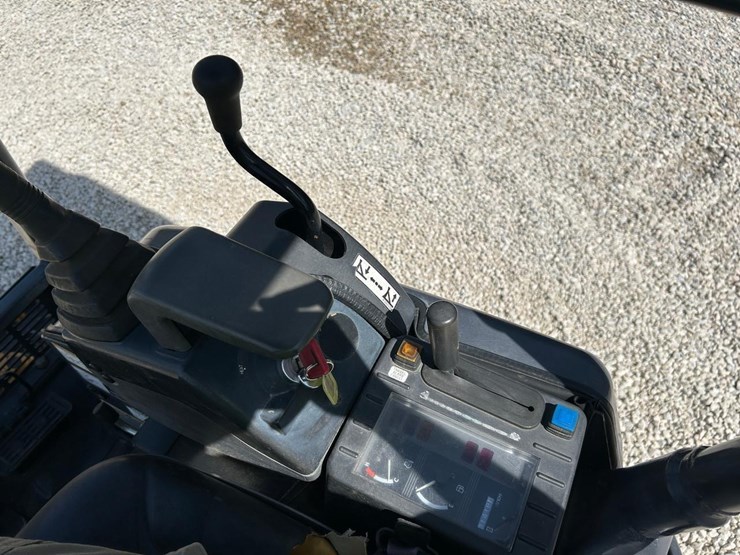 deere-17d-image-21