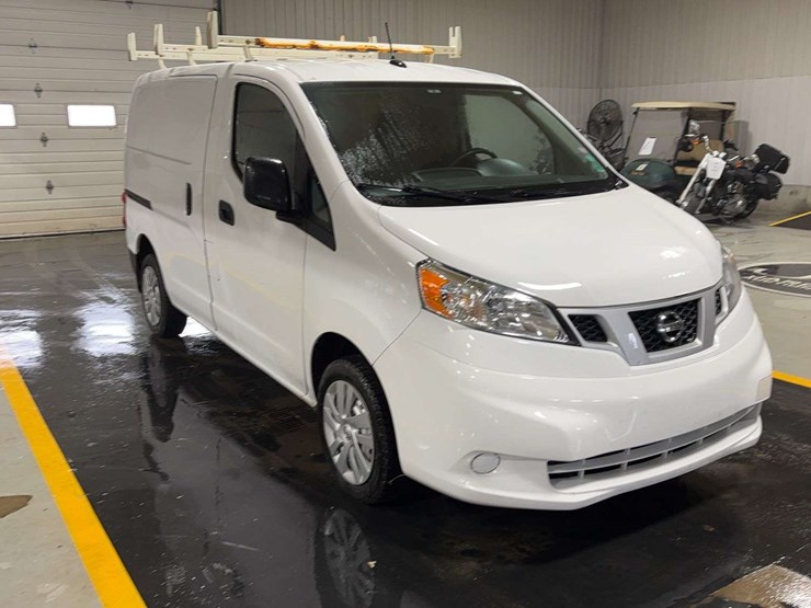 2020-nissan-nv200-image-7