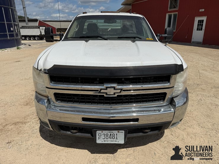 2008-chevrolet-silverado-3500-image-2